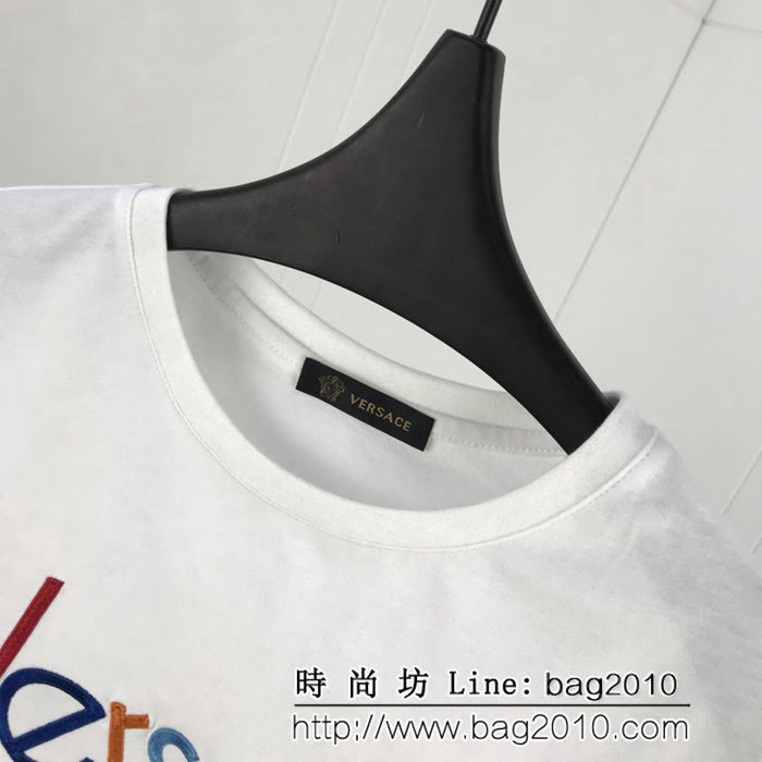 VERSACE範思哲 19ss早春新款 彩色Versace字母刺繡logo 精梳棉短袖 男女同款 ydi1678
